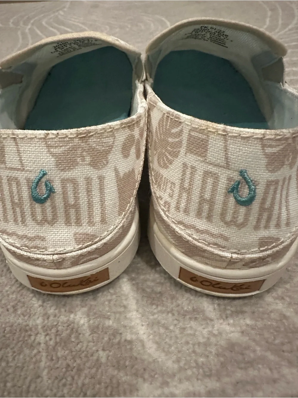 Olukai x Zippy’s Pehuea Pa’i Size 7.5